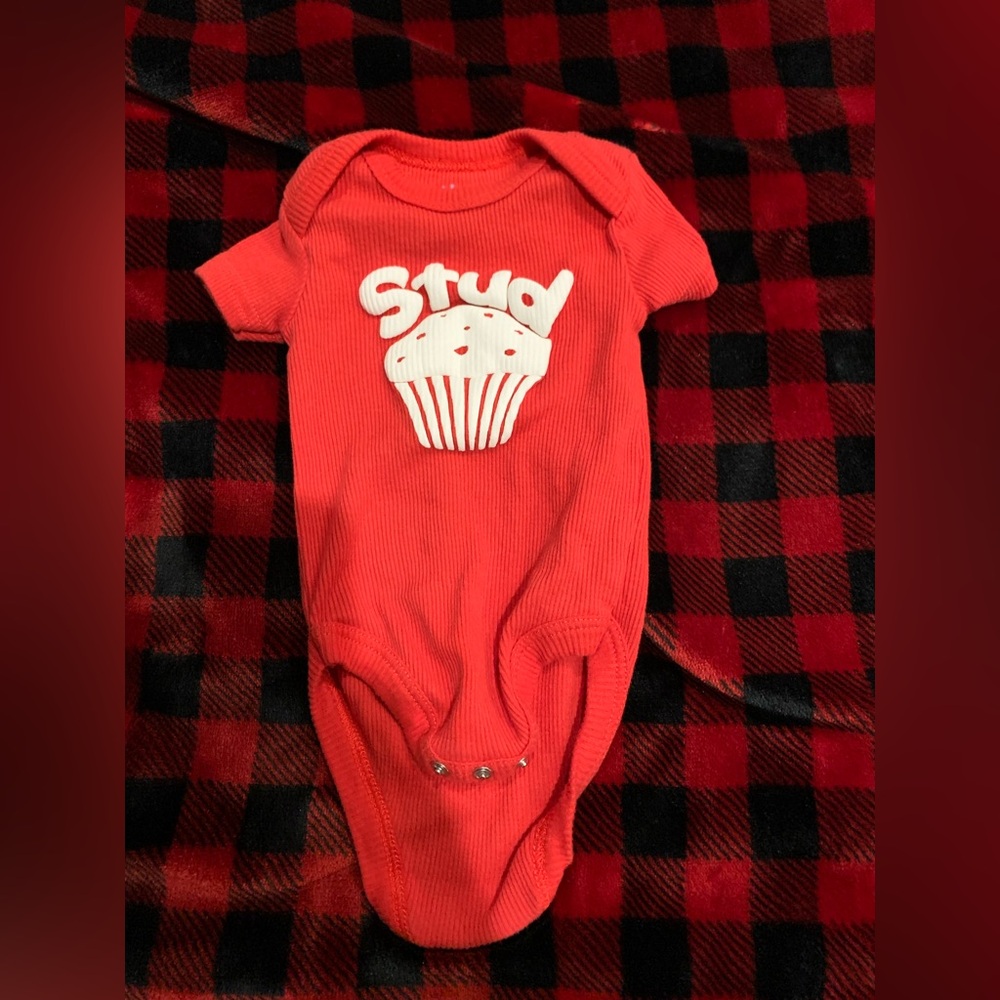 Kidgets 3-6 month Stud Muffin Bodysuit